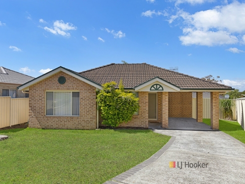 17 Lady Kendall Drive Blue Haven, NSW 2262